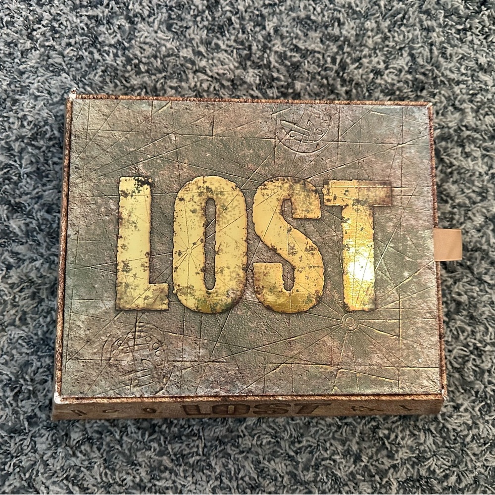 Lost: The Complete Collection DVD Set - Picture 3 of 4